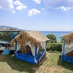 Ξενοδοχείο Iceberg 2*