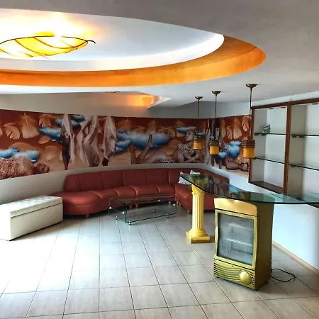 Iceberg Hotell 2*