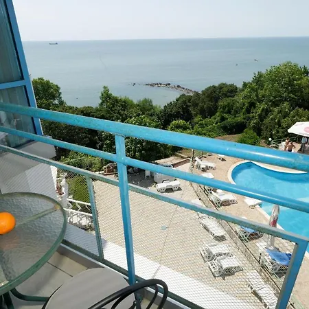 Hotell Iceberg Baltjik