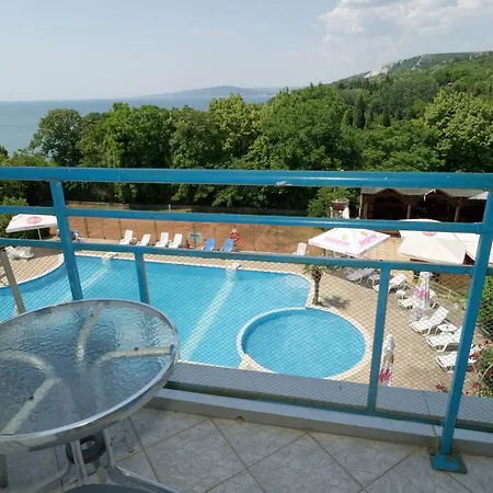 Iceberg Hotell Baltjik
